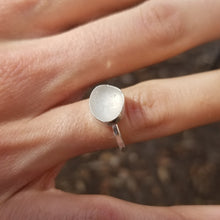 Load image into Gallery viewer, No.8 Sea Glass Capri Ring size 7